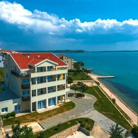 Διαμέρισμα Vila 4m - Cdn021019-cyd